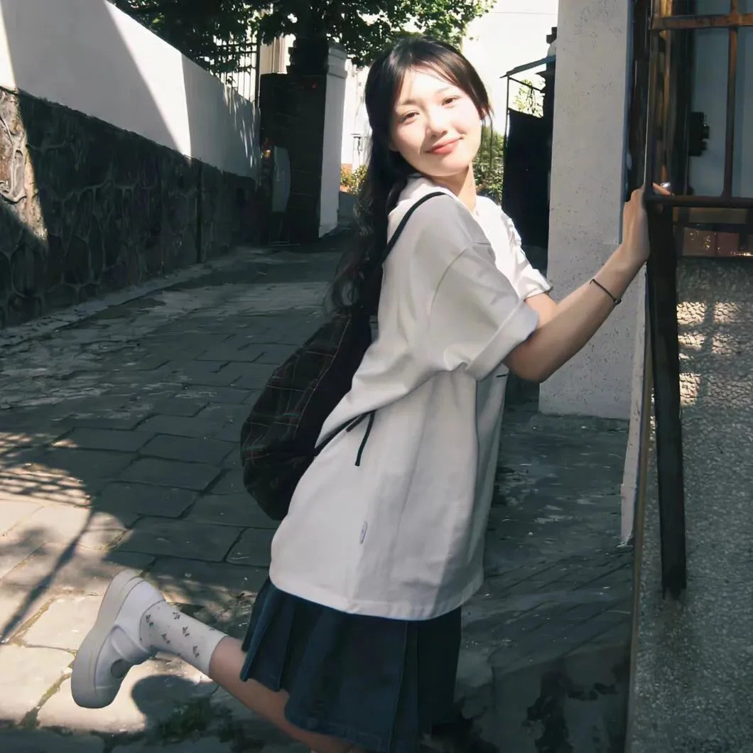 这个少侠有点冷